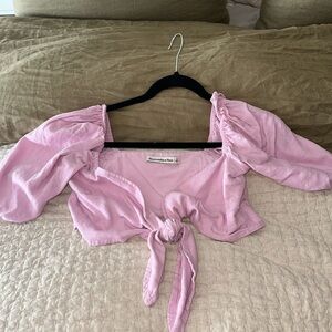 ⭐️SOLD⭐️Abercrombie Front Tie Crop Top
